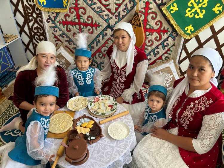 "Мен анамның көмекшісімін"
